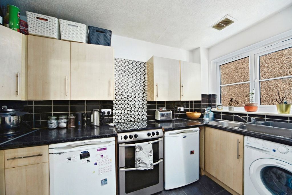 Property photo 3 of 15 Picture No. 03