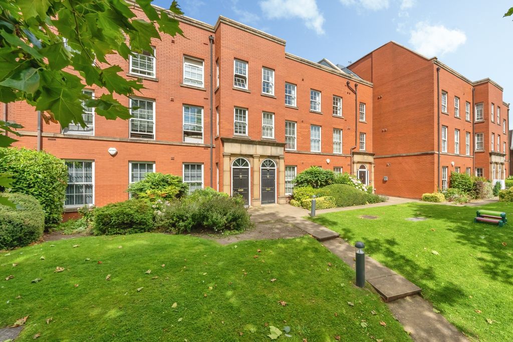 Property photo 3 of 14 3. Front