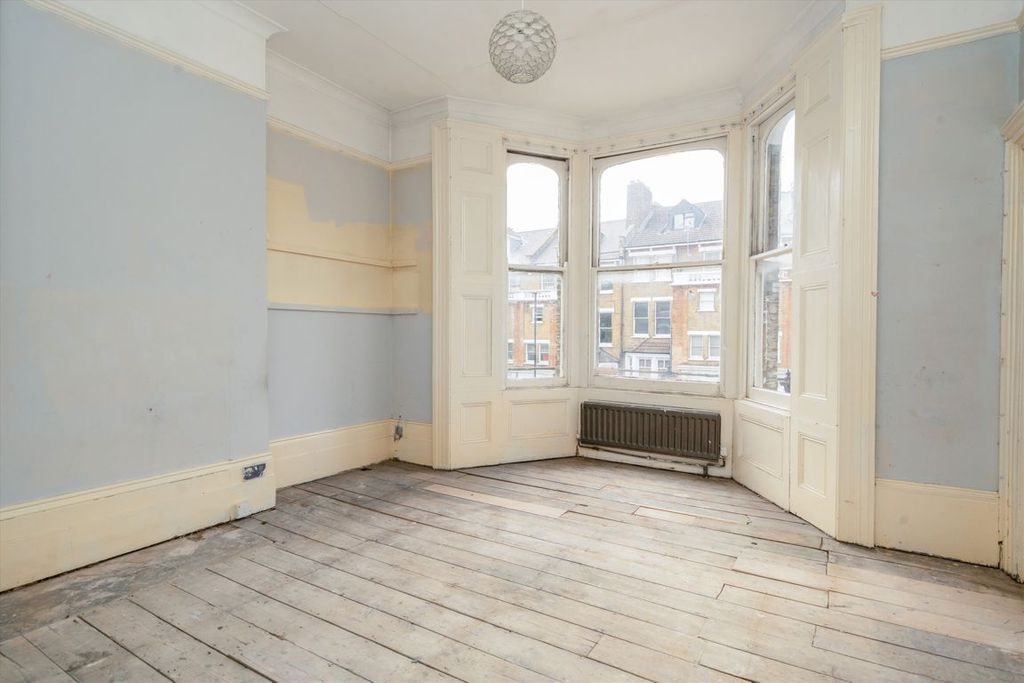 Property photo 2 of 5