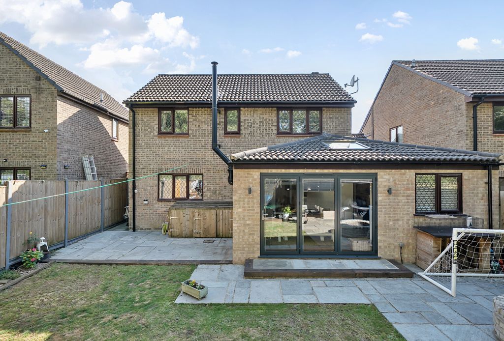 Property photo 1 of 16 1314387-6-685Ed12...