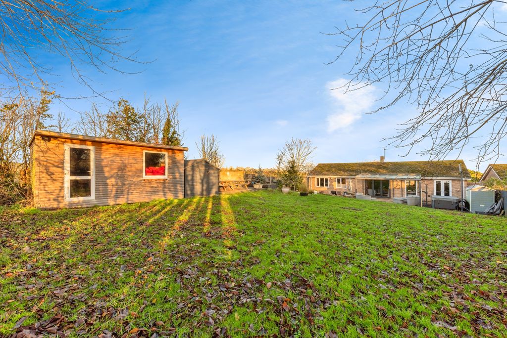 Property photo 3 of 28 36_St_Martins_Way-34