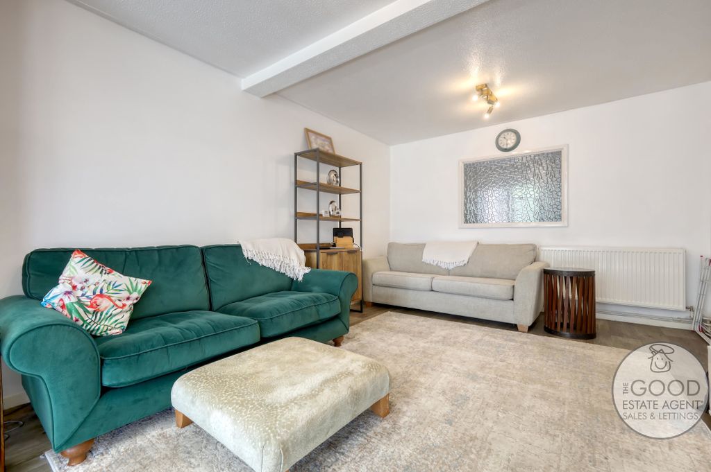 Property photo 3 of 16