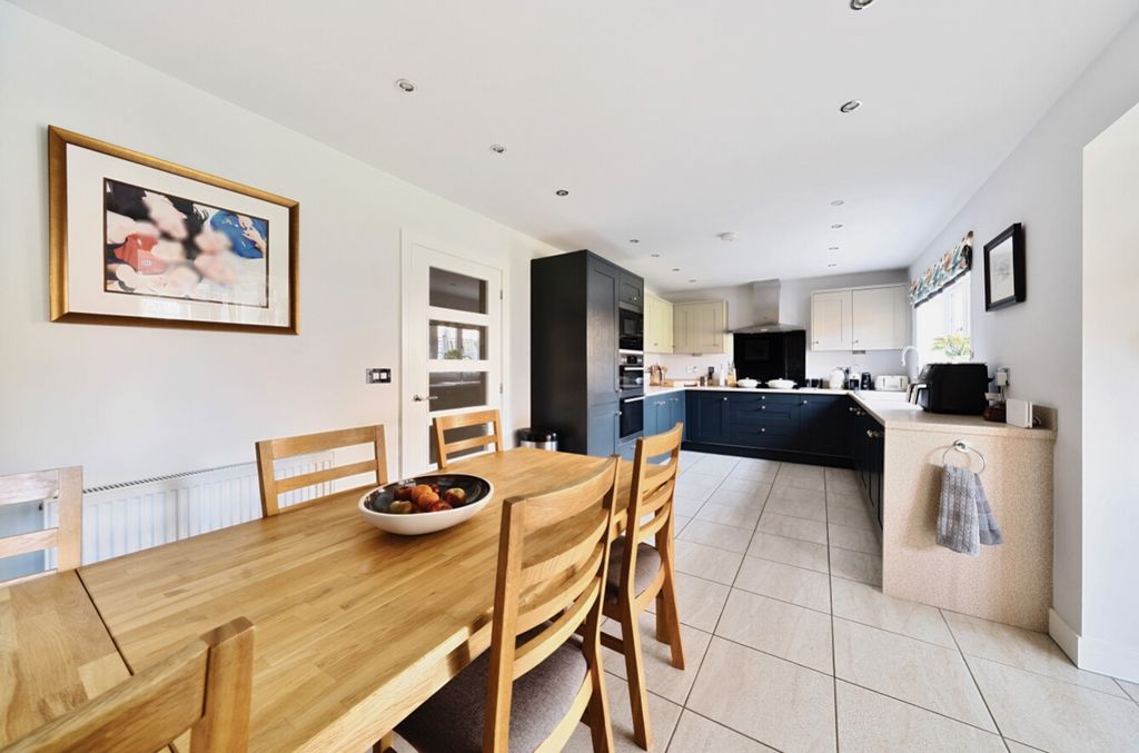 Property photo 2 of 21 1282986 (4)