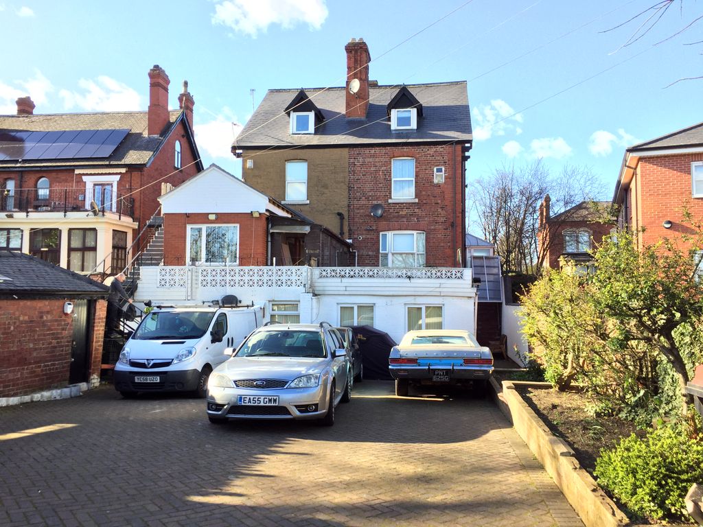 Property photo 1 of 2 Rear Parking