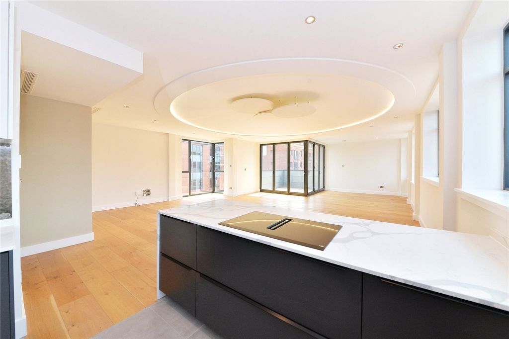 Property photo 1 of 15 Picture No. 06