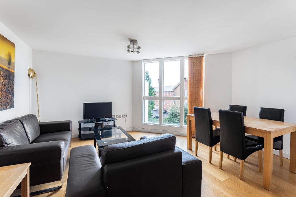 Property photo 3 of 7 850331 (2)