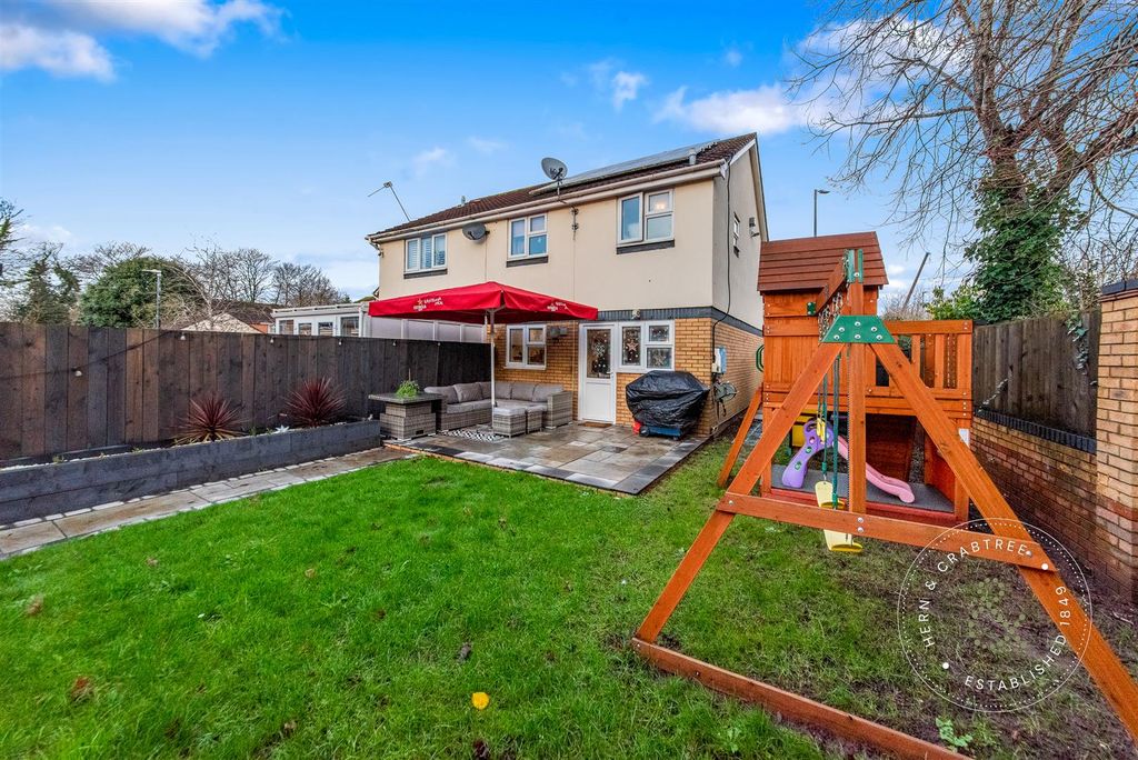 Property photo 1 of 36 Beckgrove-Close-28.Jpg