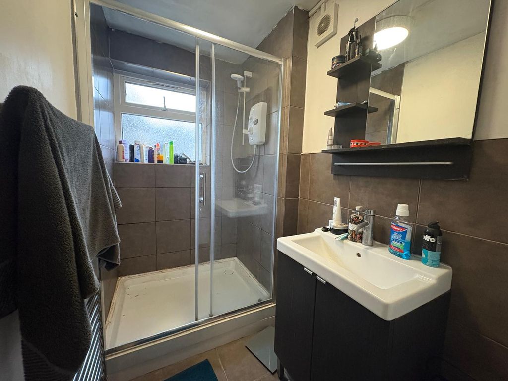 Property photo 3 of 9 Photo-2025-12-18-16-29-15