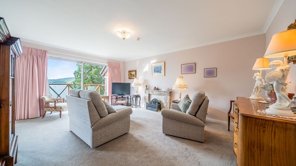 Property photo 3 of 18