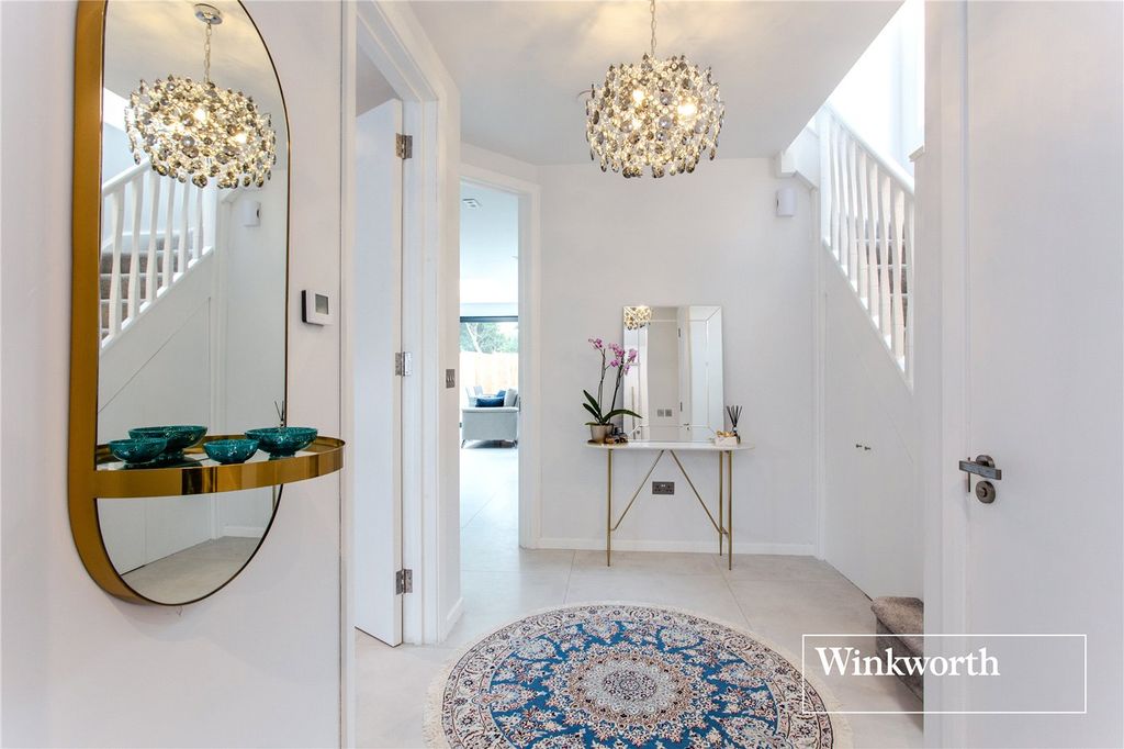 Property photo 2 of 16 Picture No. 01