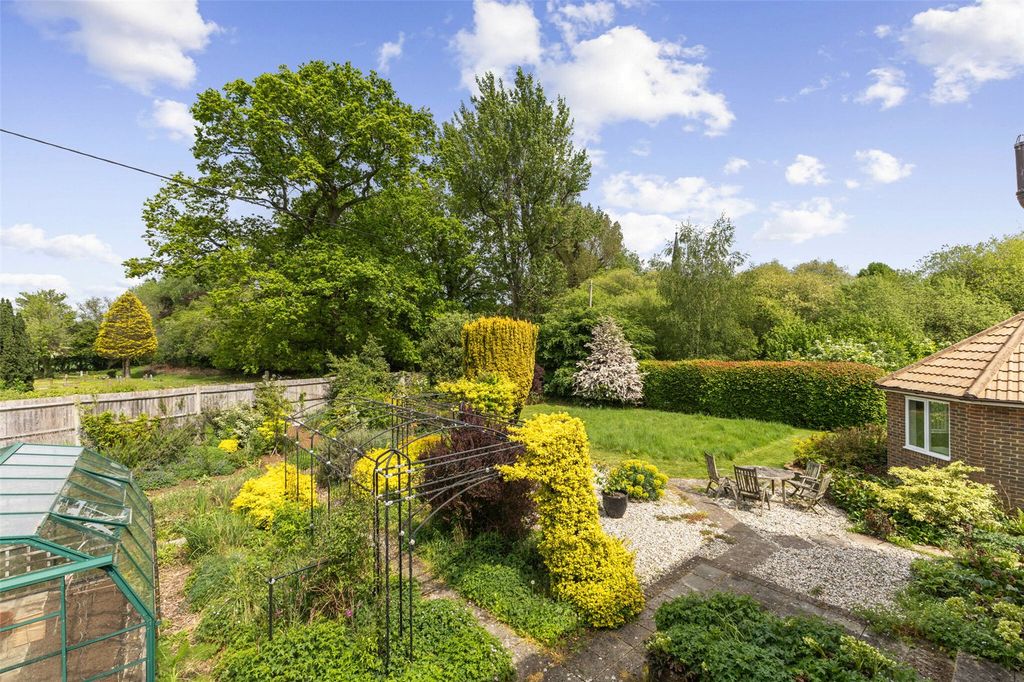 Property photo 3 of 17 Picture No. 11