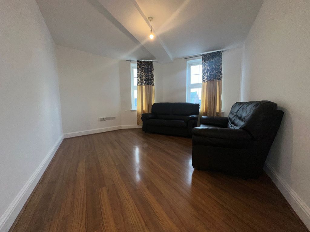Property photo 2 of 4