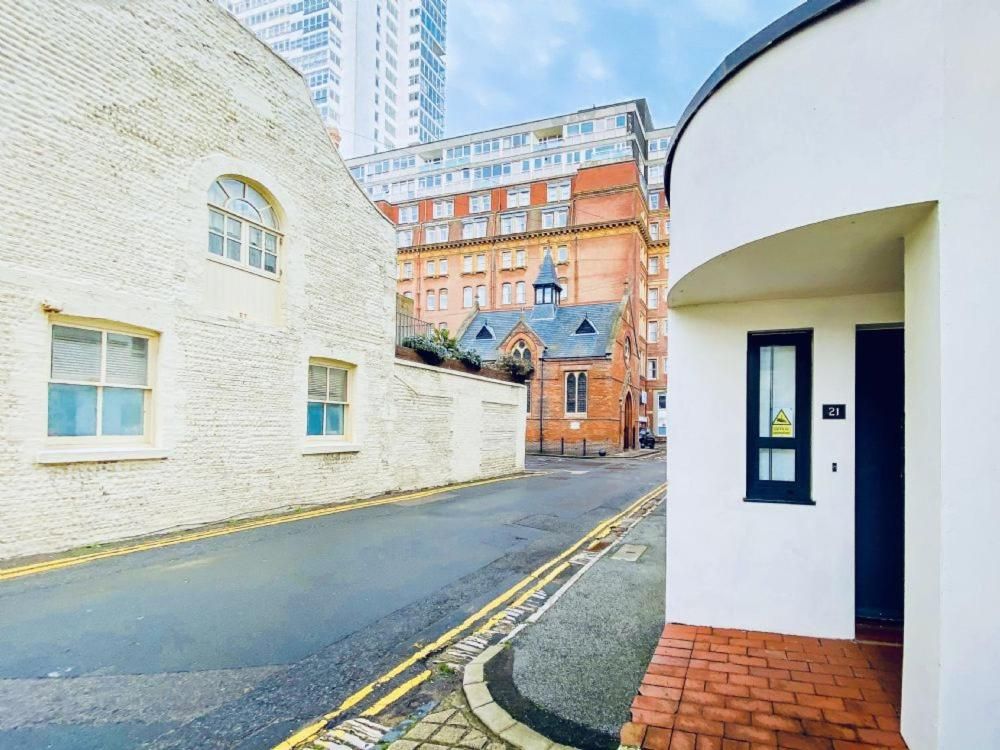 Property photo 1 of 11 3