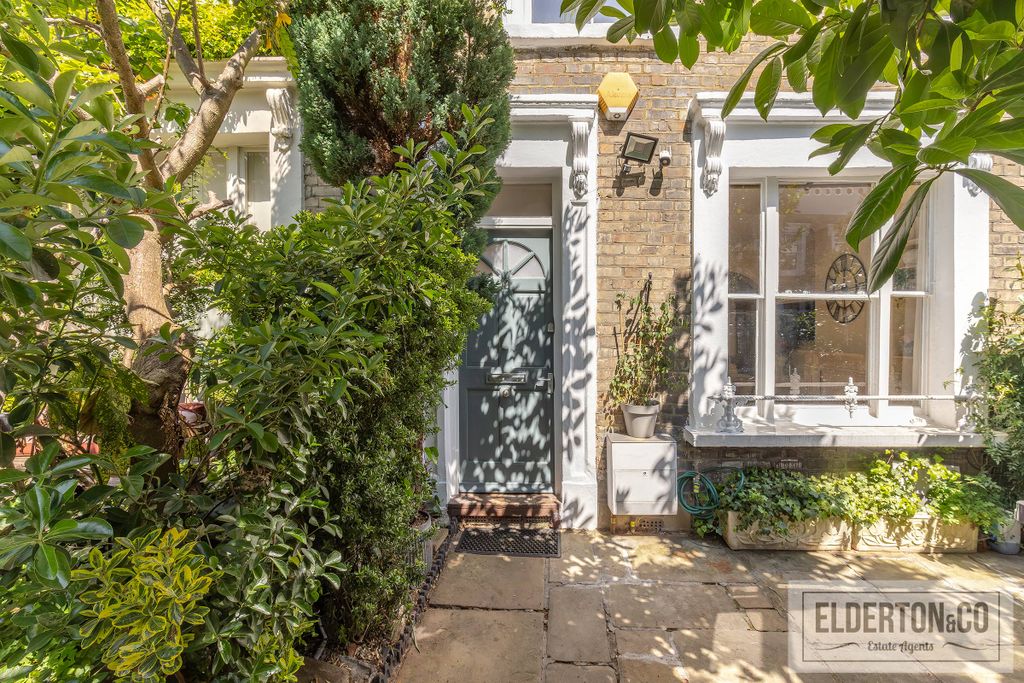 Property photo 1 of 24