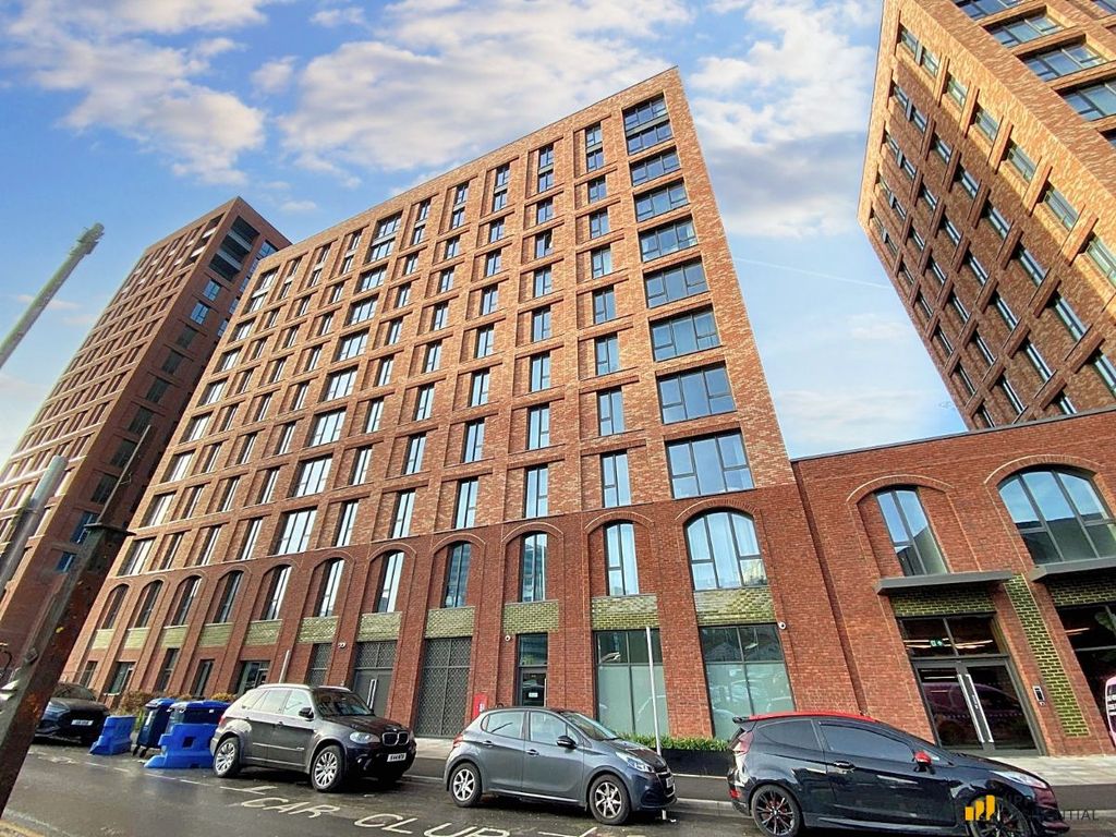 Property photo 2 of 21