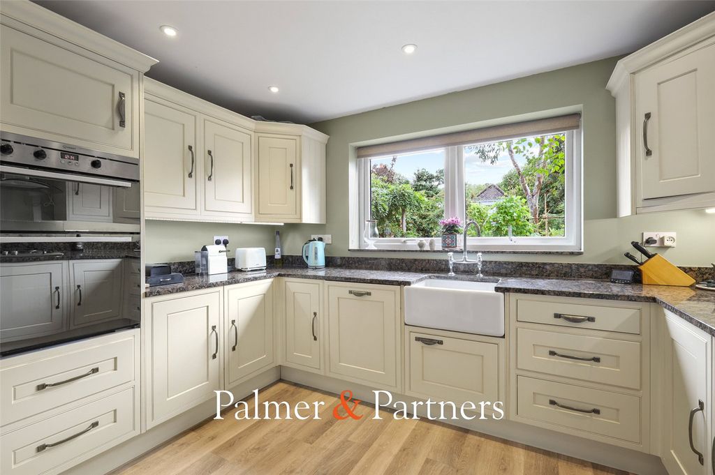 Property photo 2 of 19 Picture No. 08