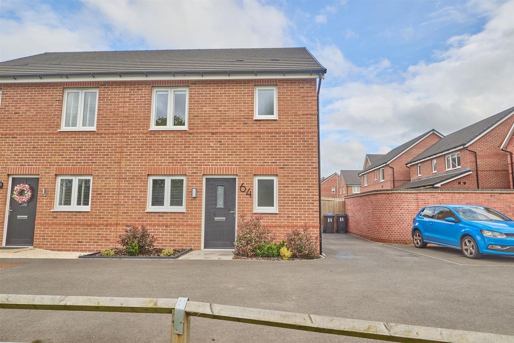 Property photo 1 of 16 Stepping Stones AV_15.Jpg