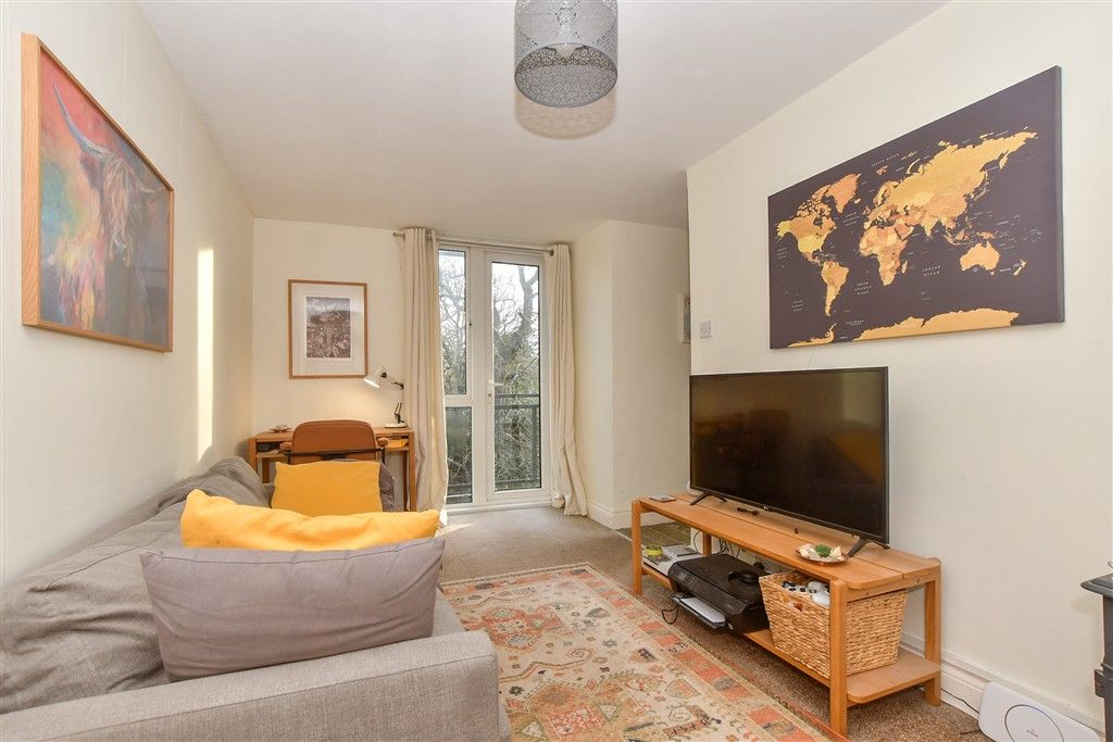 Property photo 3 of 14 Lounge/Diner