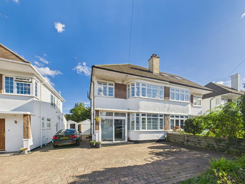 Property photo 1 of 15 Cam05080G0-Pr0189-Still033.Jpg