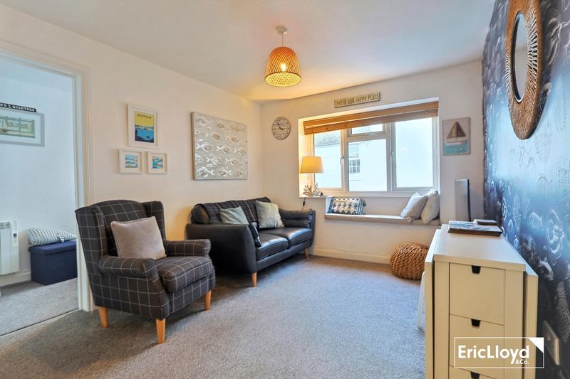 Property photo 3 of 12 Photo 1