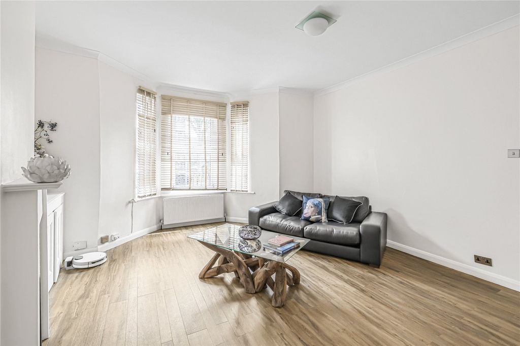 Property photo 3 of 11 Picture No. 22