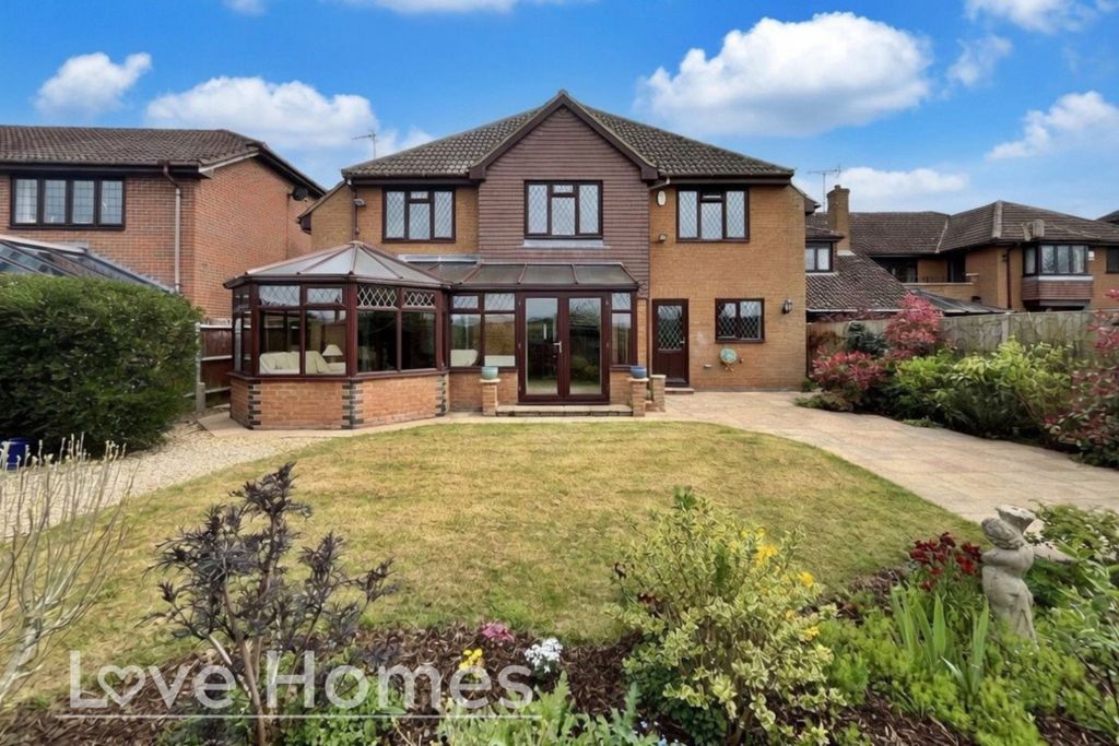 Property photo 2 of 21 4988012