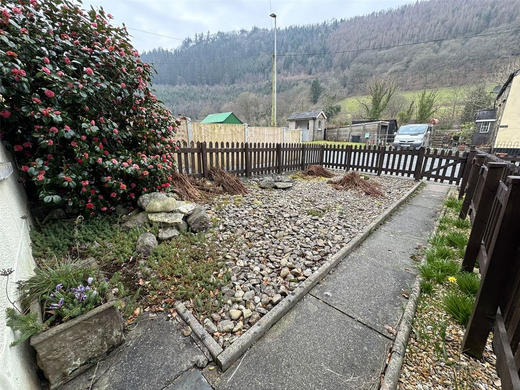 Property photo 2 of 10 Picture No. 11