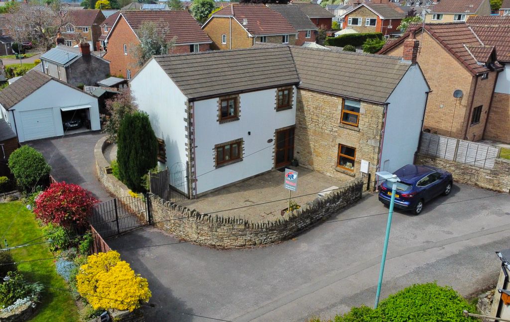 Property photo 1 of 23