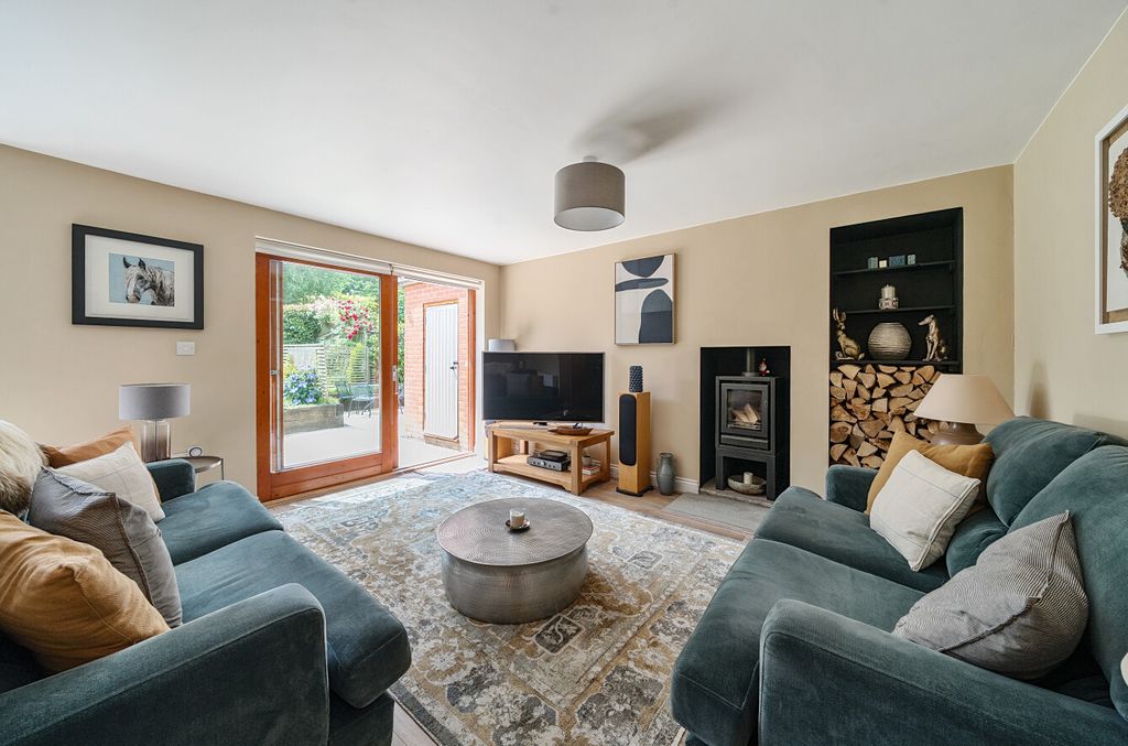 Property photo 2 of 15 1303823-20-6846d5...