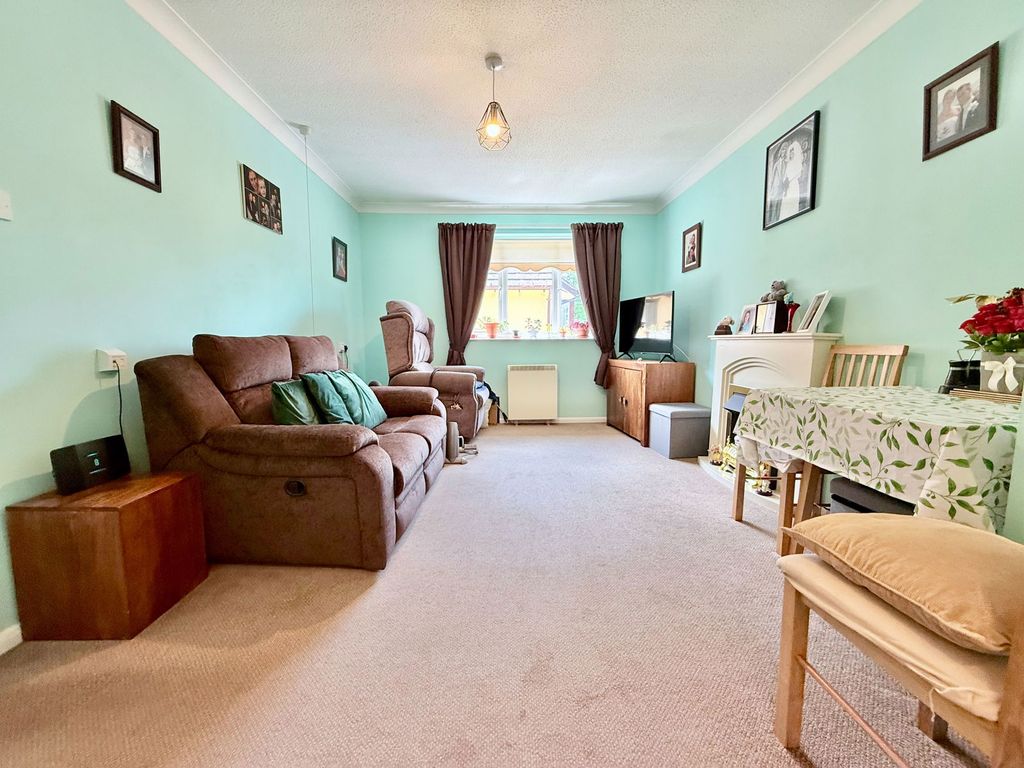 Property photo 3 of 14