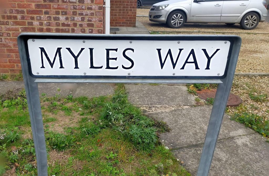 Property photo 2 of 3 Image