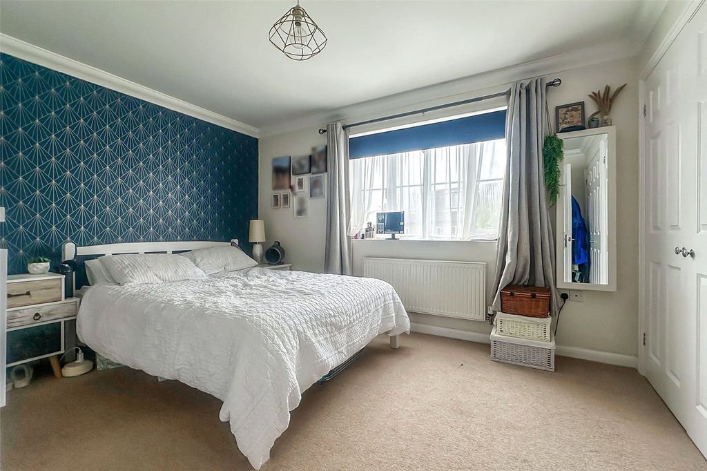 Property photo 3 of 17 Picture No. 27