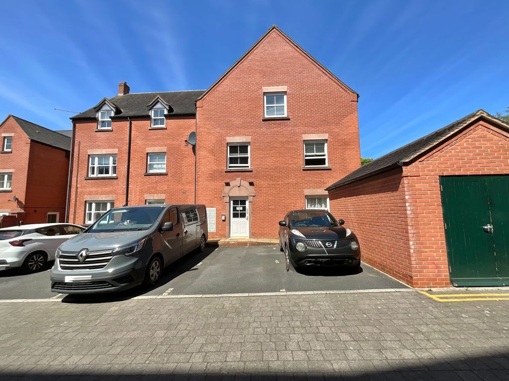 Property photo 2 of 19