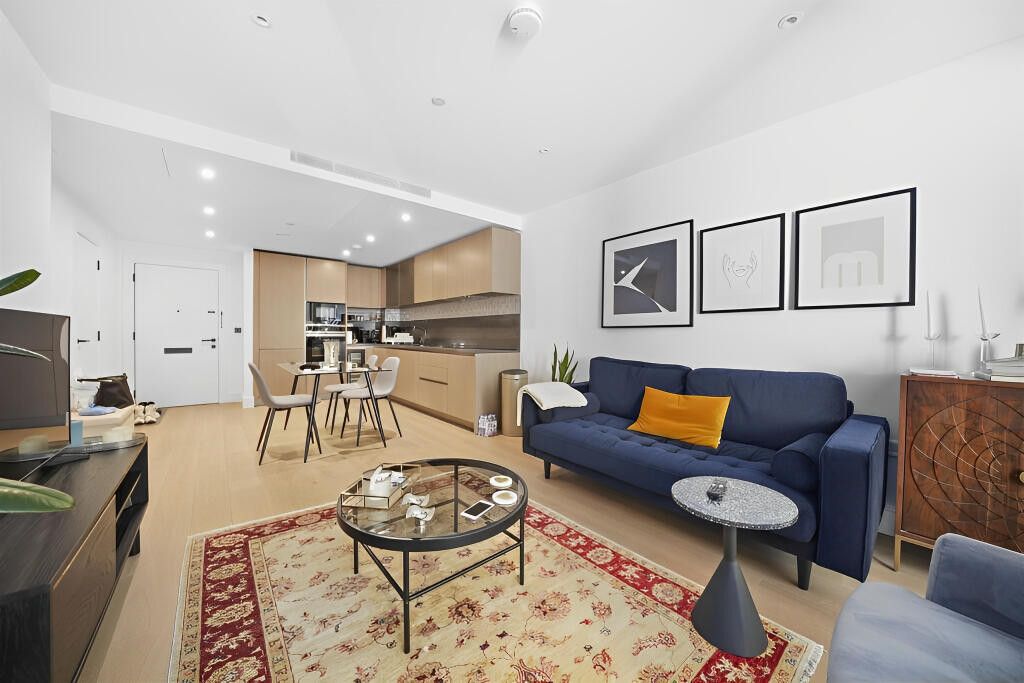 Property photo 3 of 12