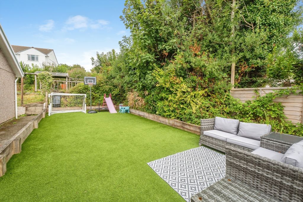 Property photo 3 of 20 Pbox-Img.Jpg