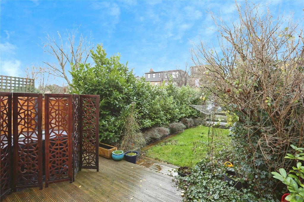 Property photo 3 of 18 Picture No. 04