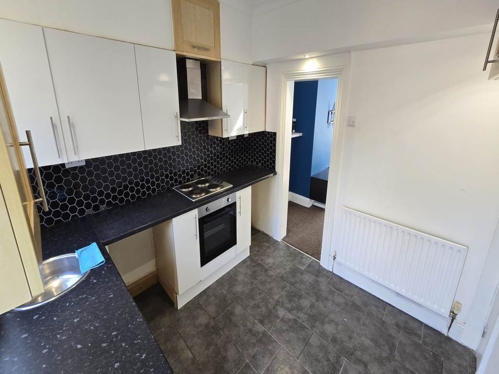 Property photo 1 of 18 Kitchen