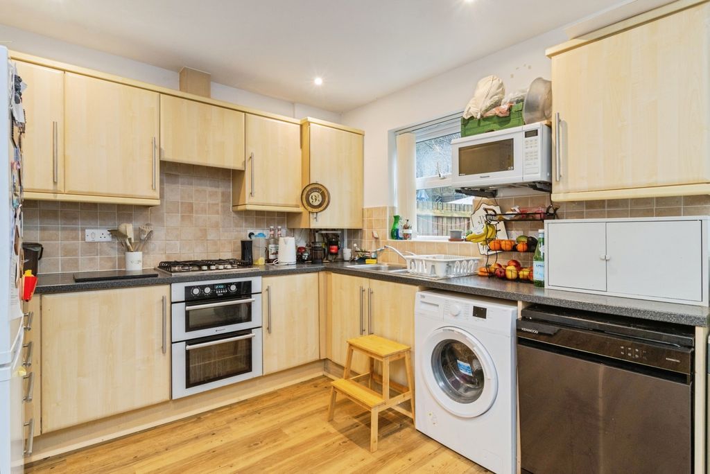 Property photo 2 of 11 Pbox-Img.Jpg