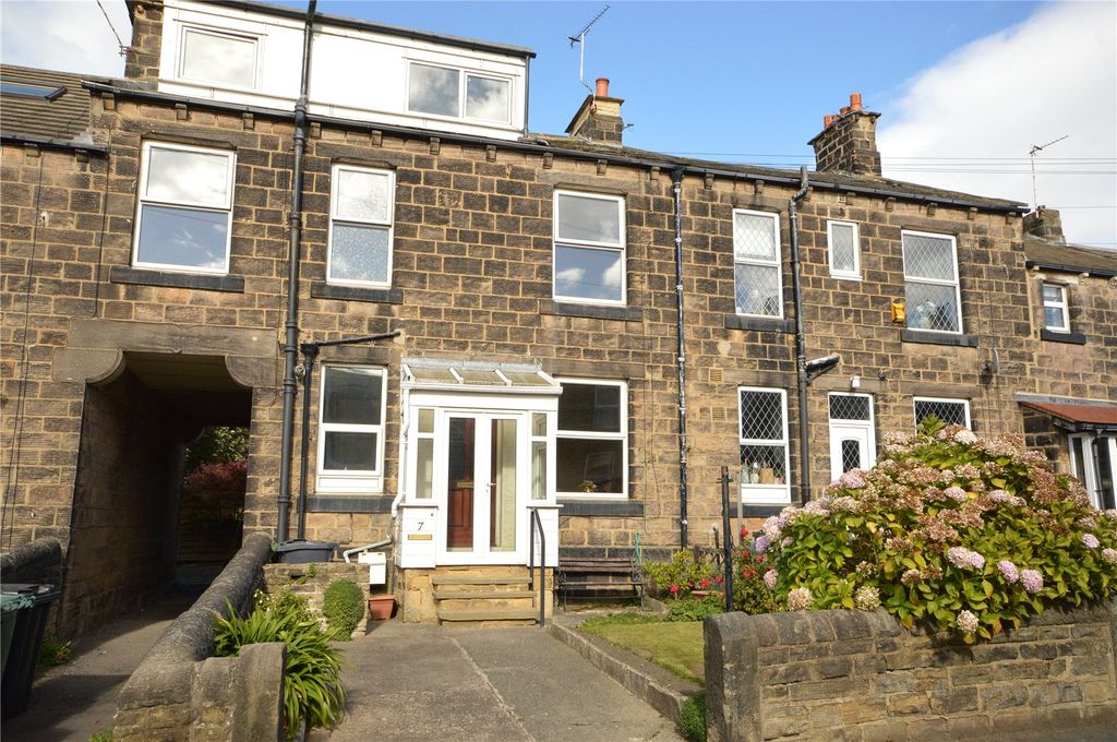 3 bed terraced house for sale Rawdon