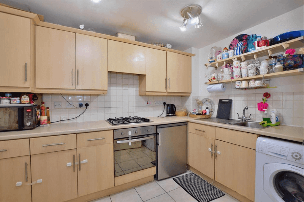 Property photo 2 of 12