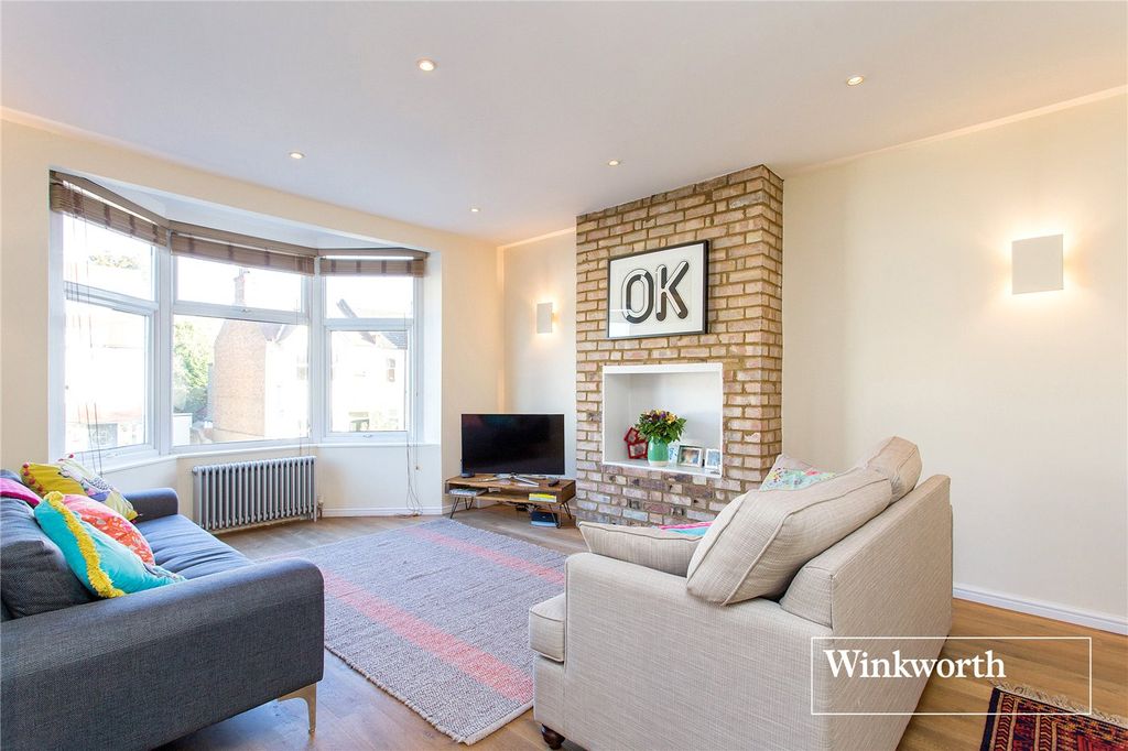 Property photo 3 of 13 Picture No. 27