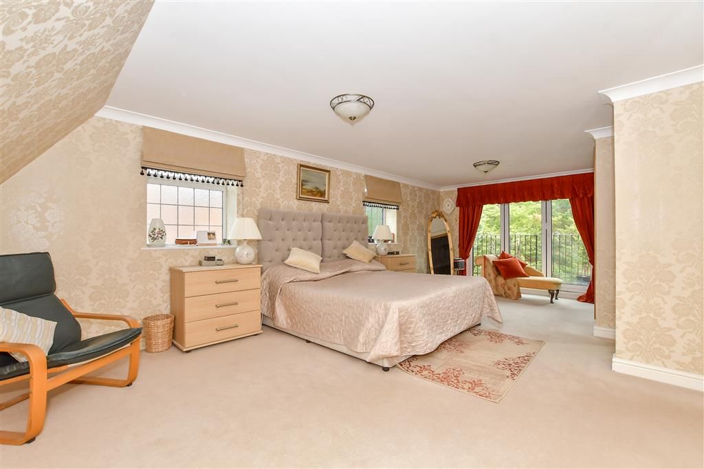 Property photo 3 of 14 Bedroom 1
