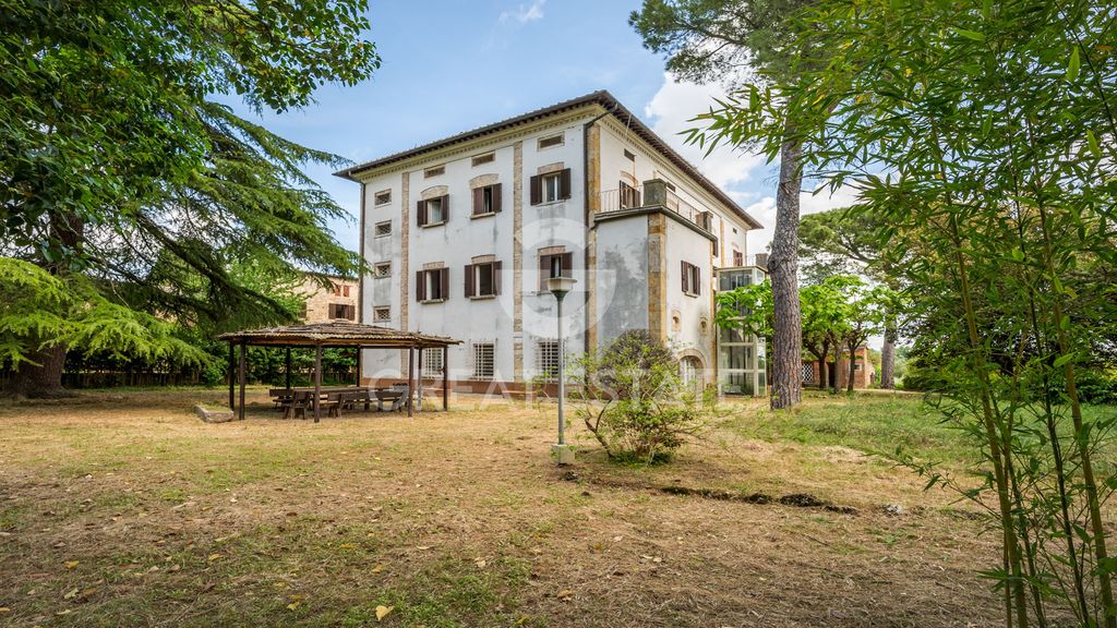 Property photo 1 of 121
