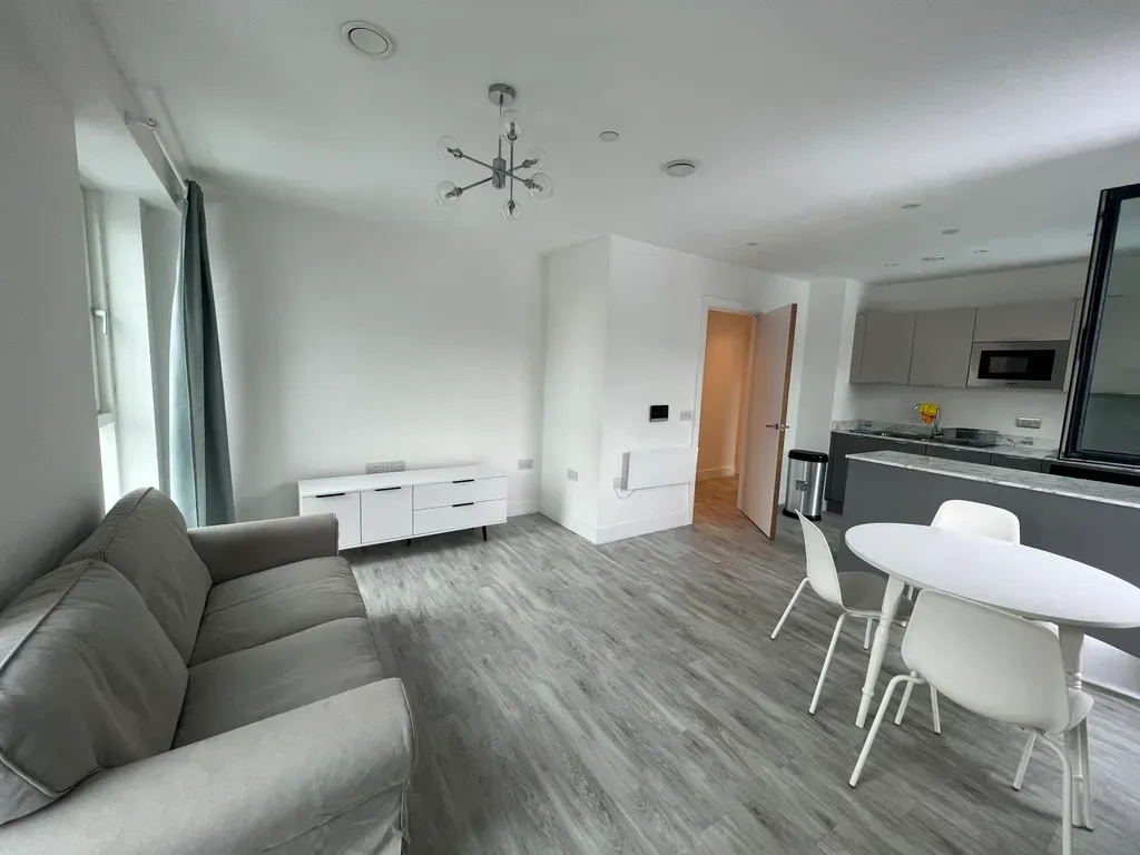 Property photo 2 of 26