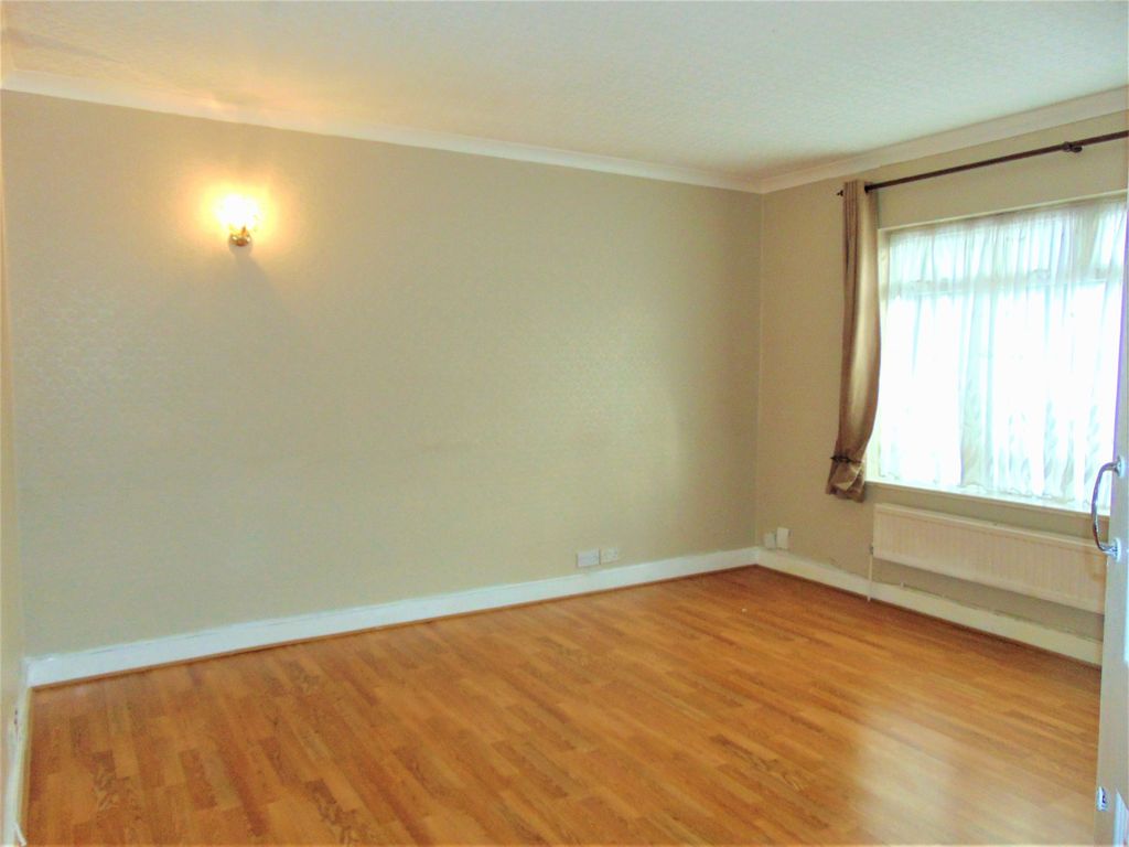 Property photo 1 of 13 4 Bedroom House For Rent