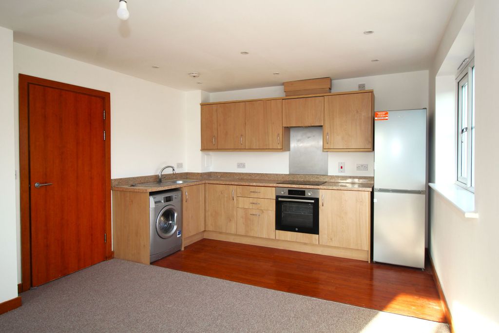 Property photo 2 of 9