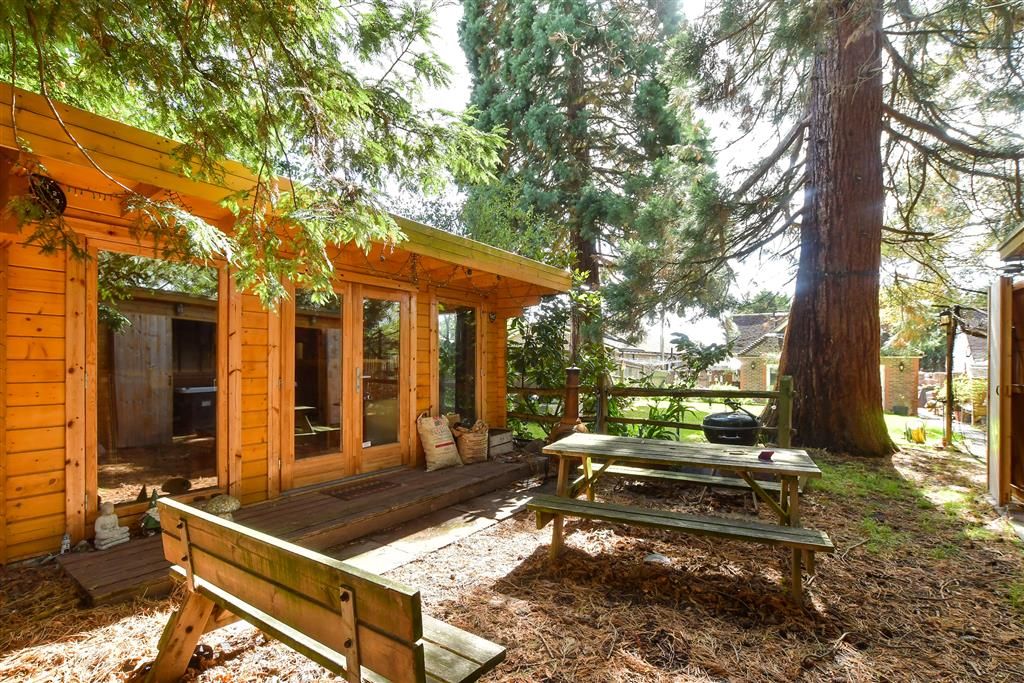 Property photo 2 of 15 Workshop/Outbuildings