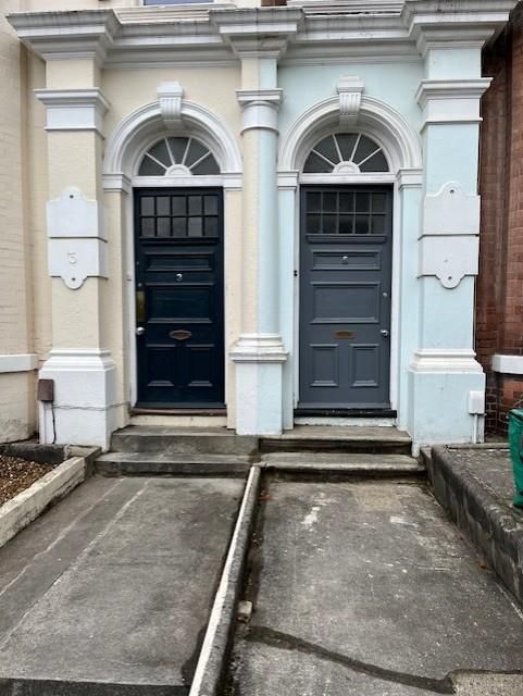 Property photo 2 of 19 3 Kingsley.Jpg