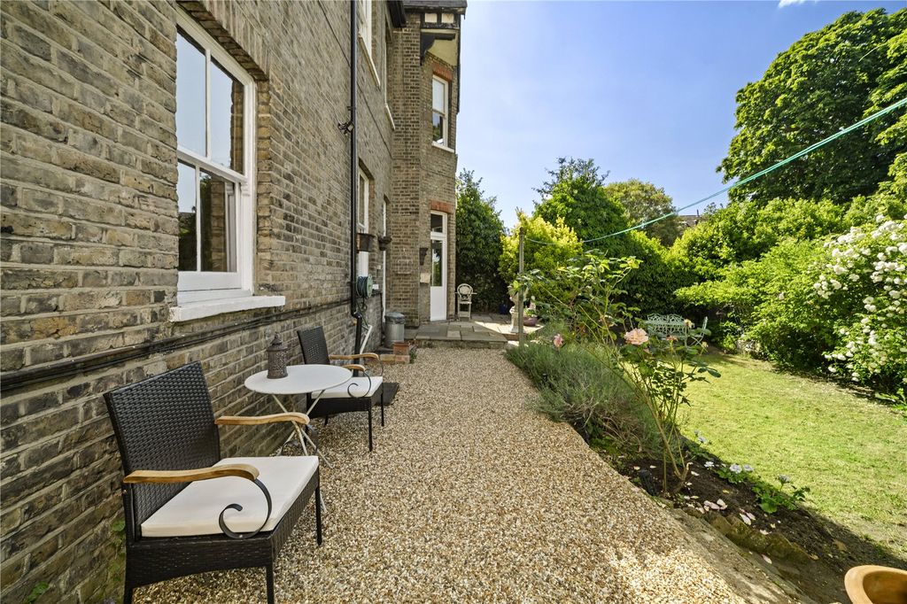 Property photo 2 of 12 Picture No. 40