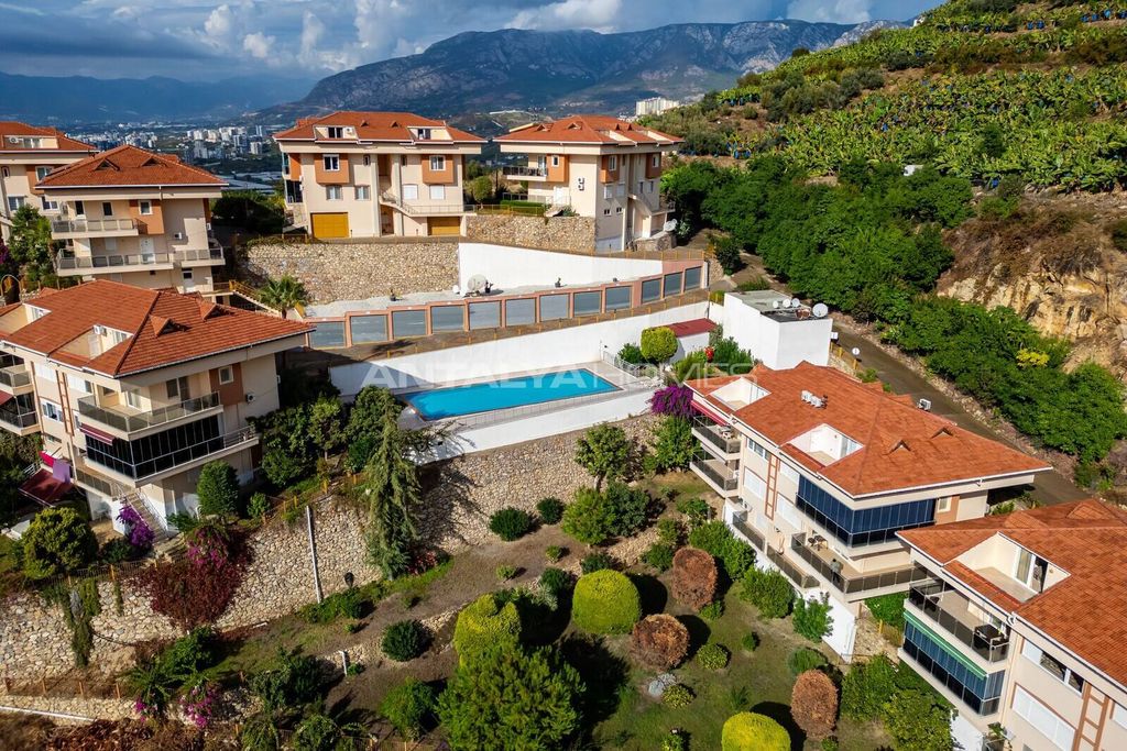 Property photo 2 of 34